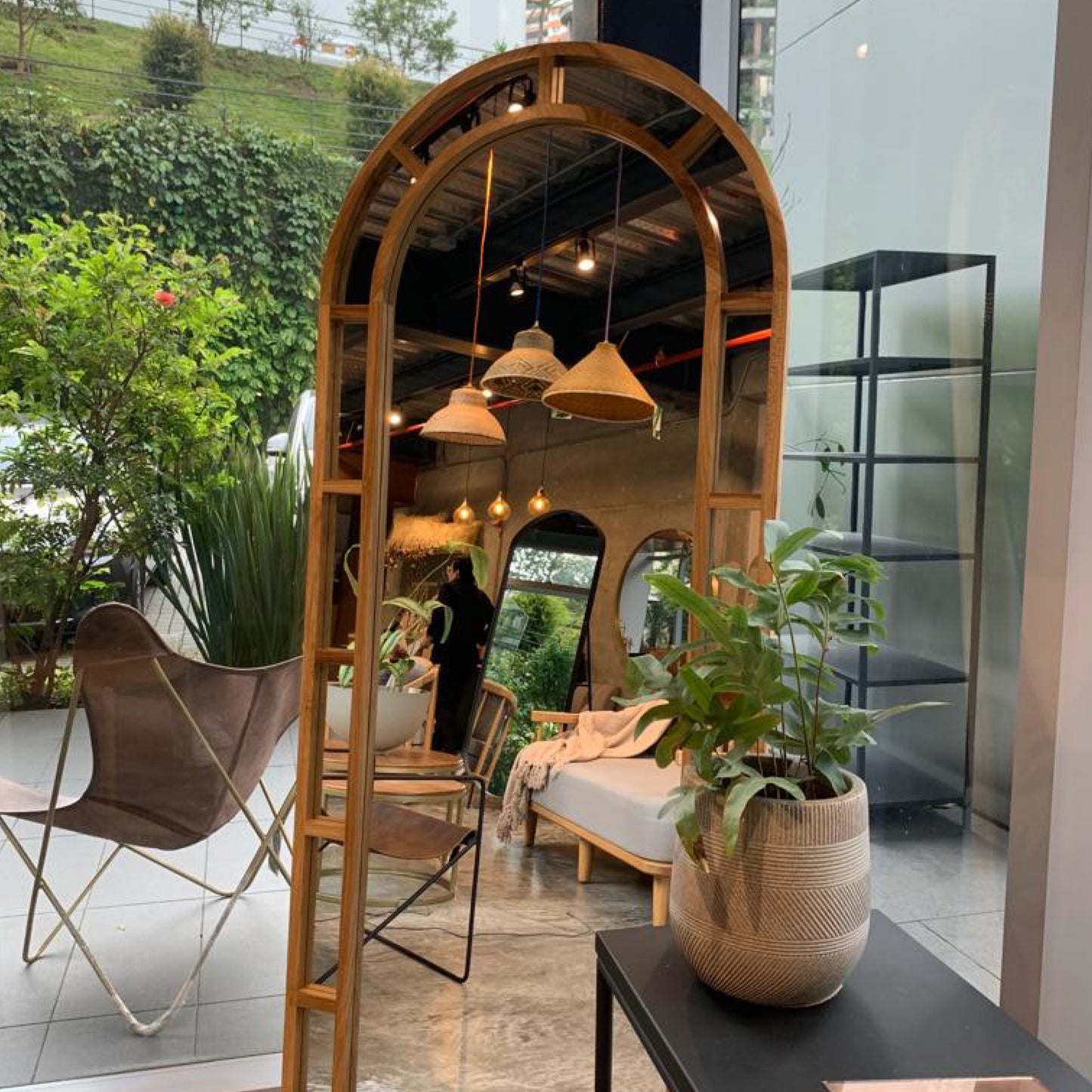 Espejo Ilmo en marco de madera