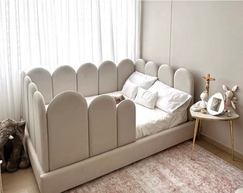 Cama cuna ANGEL con barandales acolchados