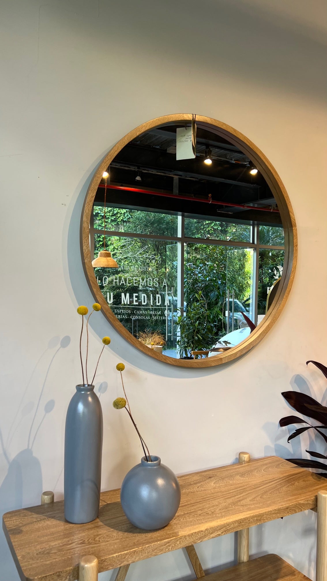 Espejo Bore con marco en madera