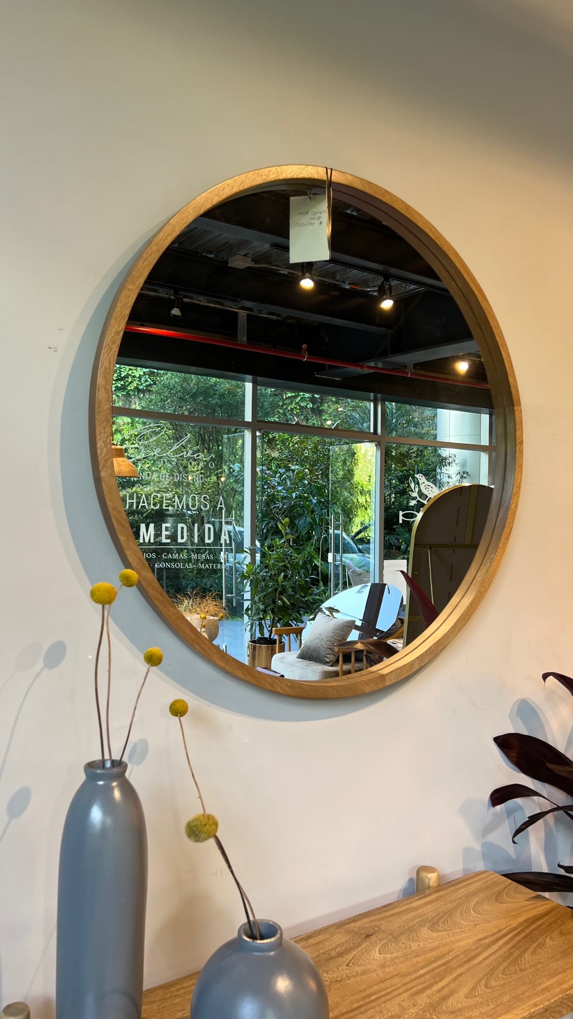 Espejo Bore con marco en madera